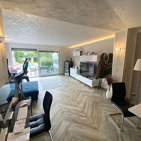 Villa Mit Pool Siegburg Esterno foto