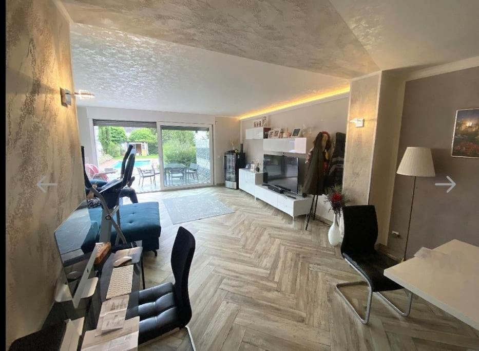 Villa Mit Pool Siegburg Esterno foto